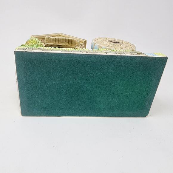 Gristmill Waterwheel Glazed Ceramic Musicbox Tabletop Works Great Wheel Turns - Picture 7 of 7